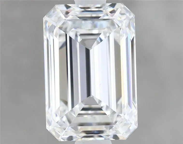 2 Carat Natural Emerald Diamond