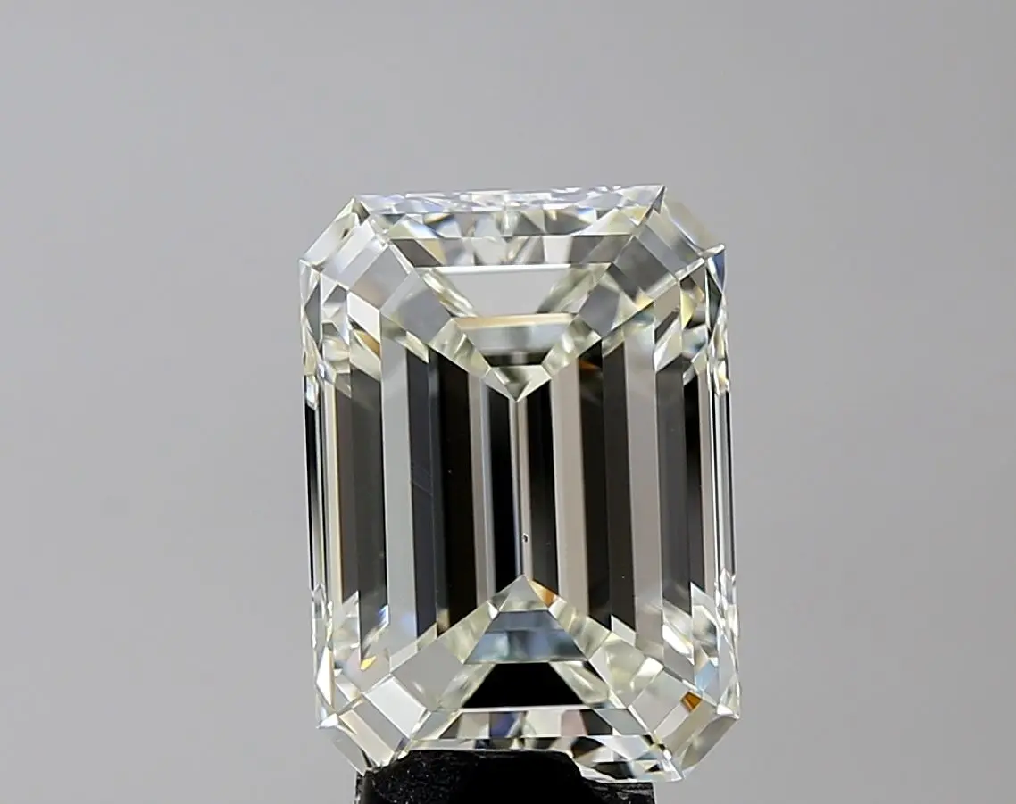 5.11 Carat Natural Emerald Diamond