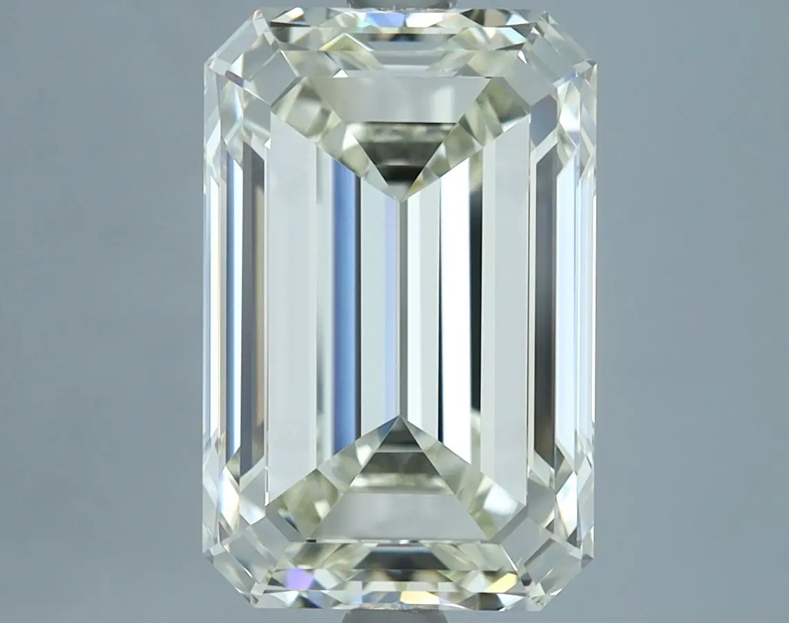 5.03 Carat Natural Emerald Diamond