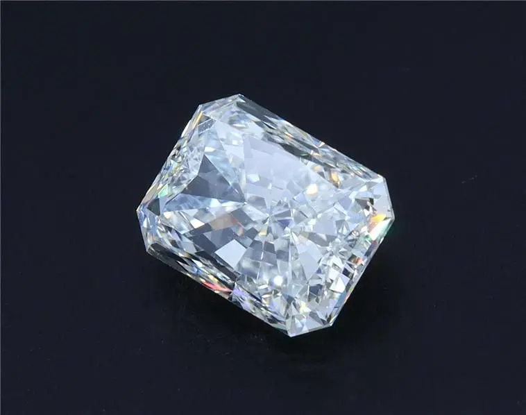 2 Carat Natural Radiant Diamond