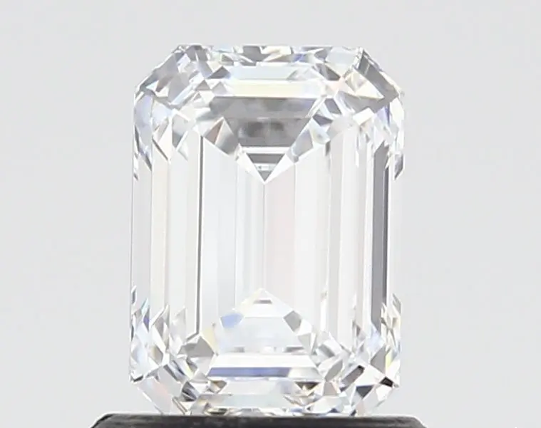 1 Carat Lab Grown Emerald Diamond