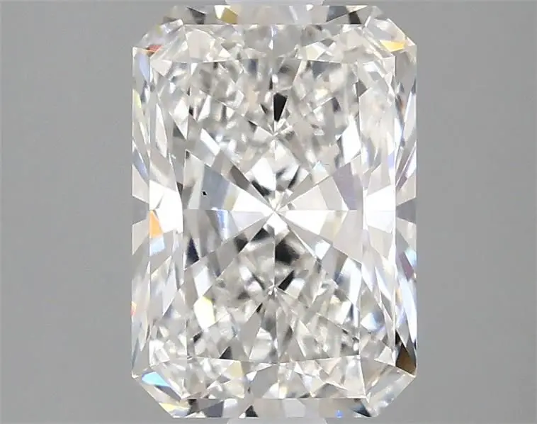 2 Carat Lab Grown Radiant Diamond