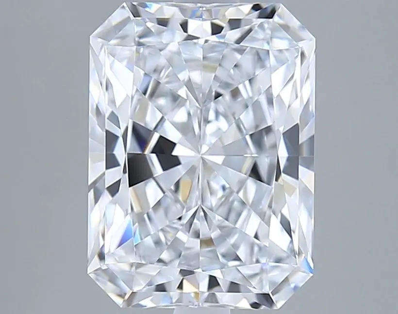 2.87 Carat Lab Grown Radiant Diamond