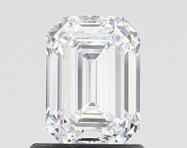 1 Carat Lab Grown Emerald Diamond