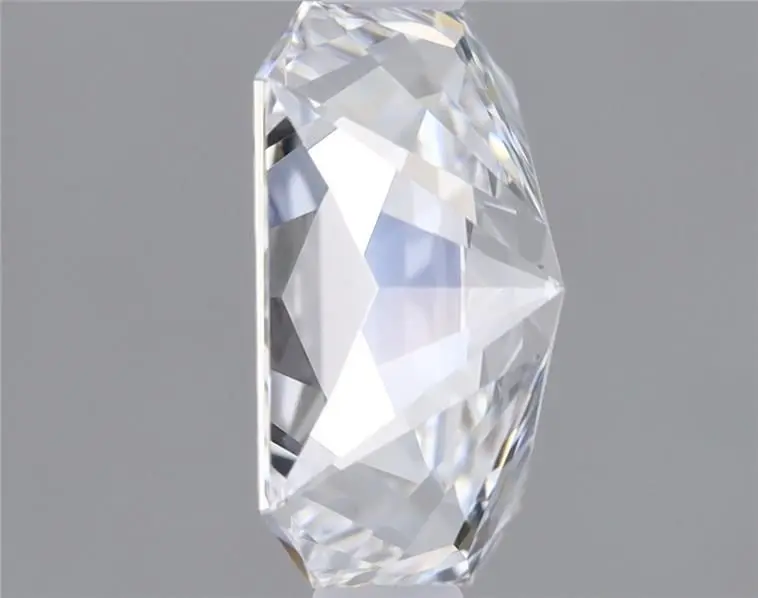 1 Carat Lab Grown Radiant Diamond