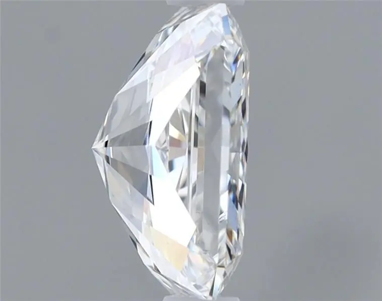 1.05 Carat Lab Grown Radiant Diamond