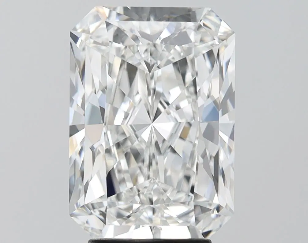 4.25 Carat Lab Grown Radiant Diamond