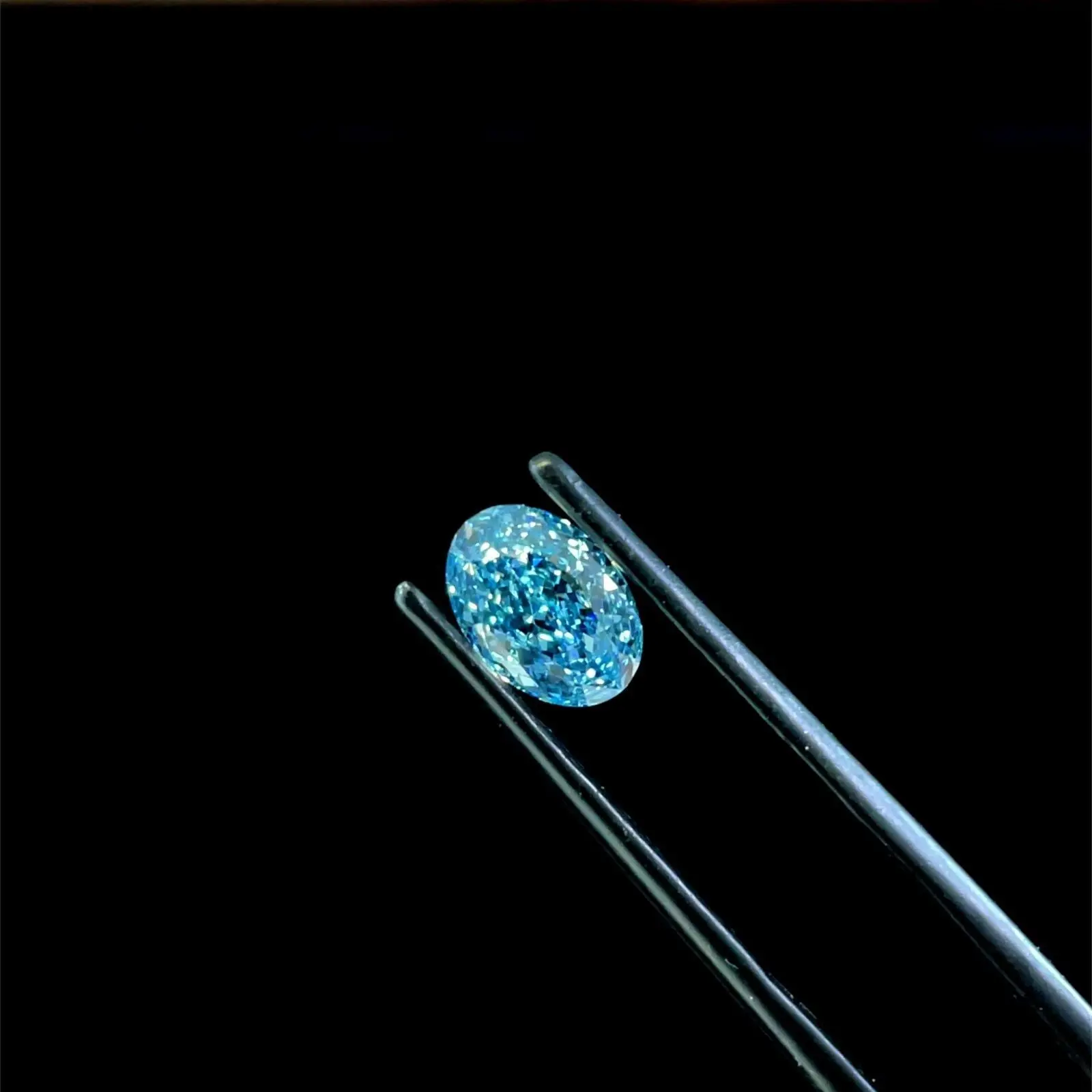 1.08 Carat Lab Grown Oval Diamond