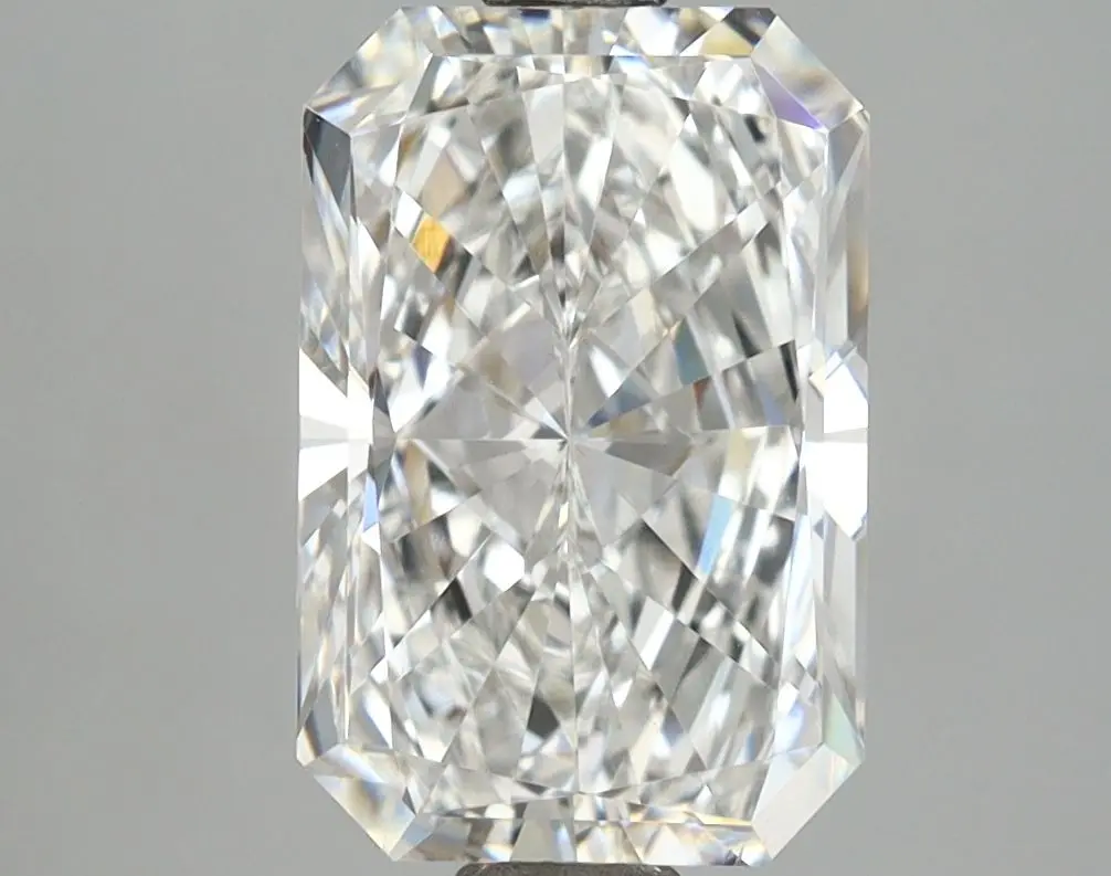 3 Carat Lab Grown Radiant Diamond