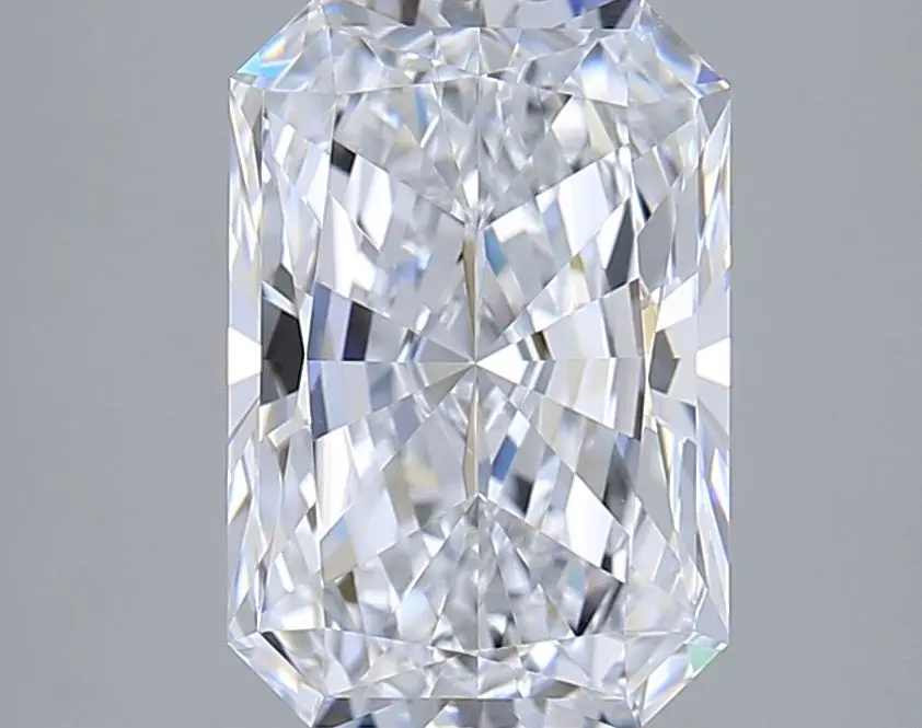 2.5 Carat Lab Grown Radiant Diamond
