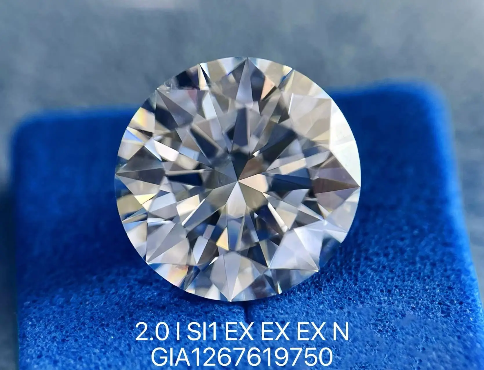 2 Carat Natural Round Diamond