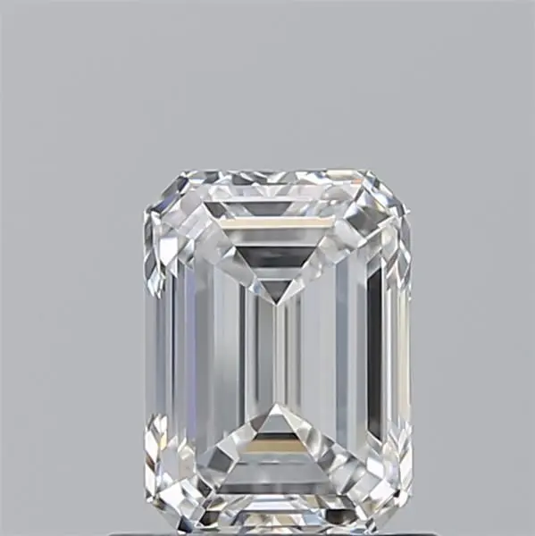 0.9 Carat Natural Emerald Diamond