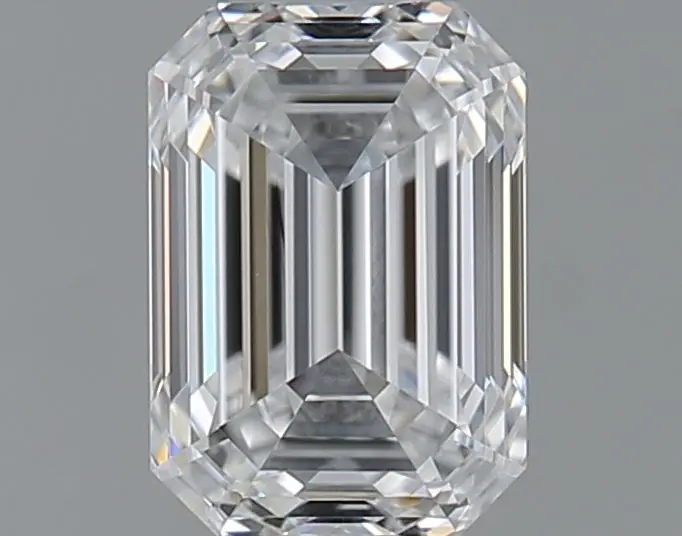 0.9 Carat Natural Emerald Diamond