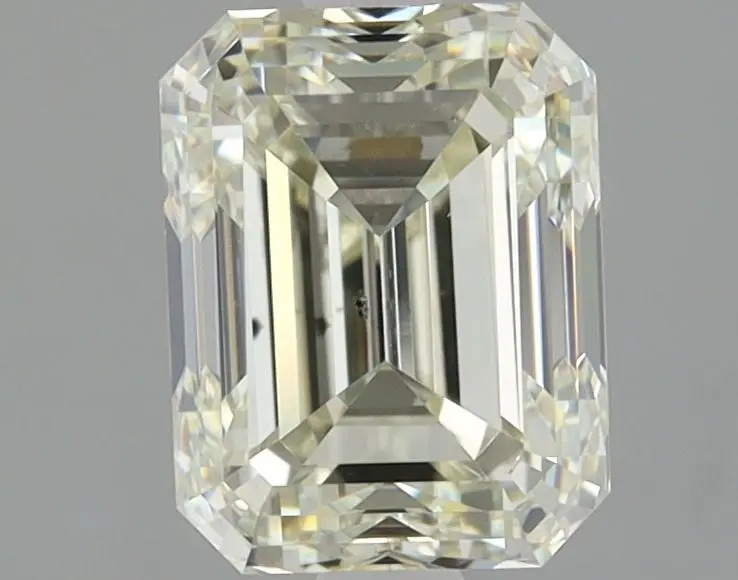 2.01 Carat Natural Emerald Diamond