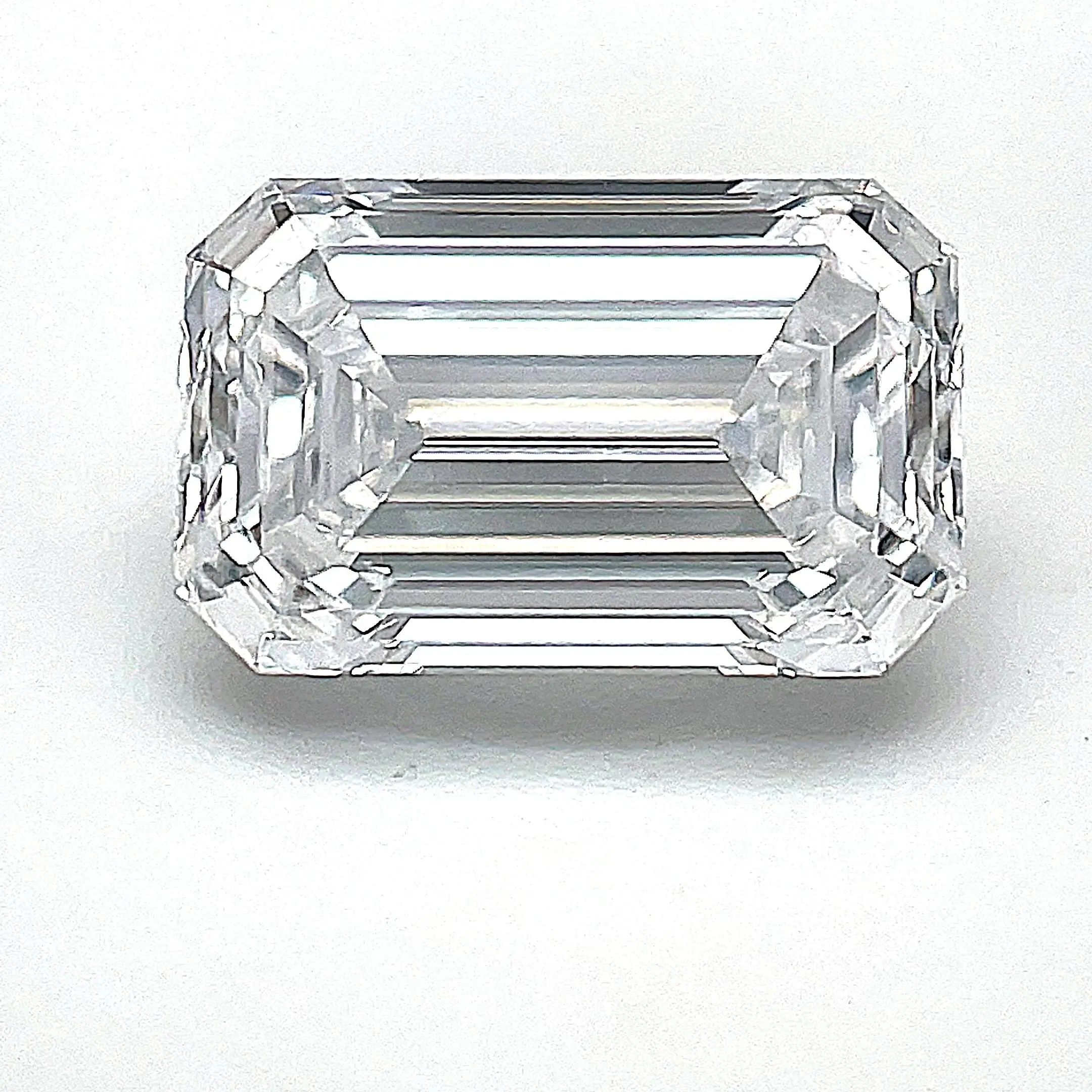 2.02 Carat Natural Emerald Diamond