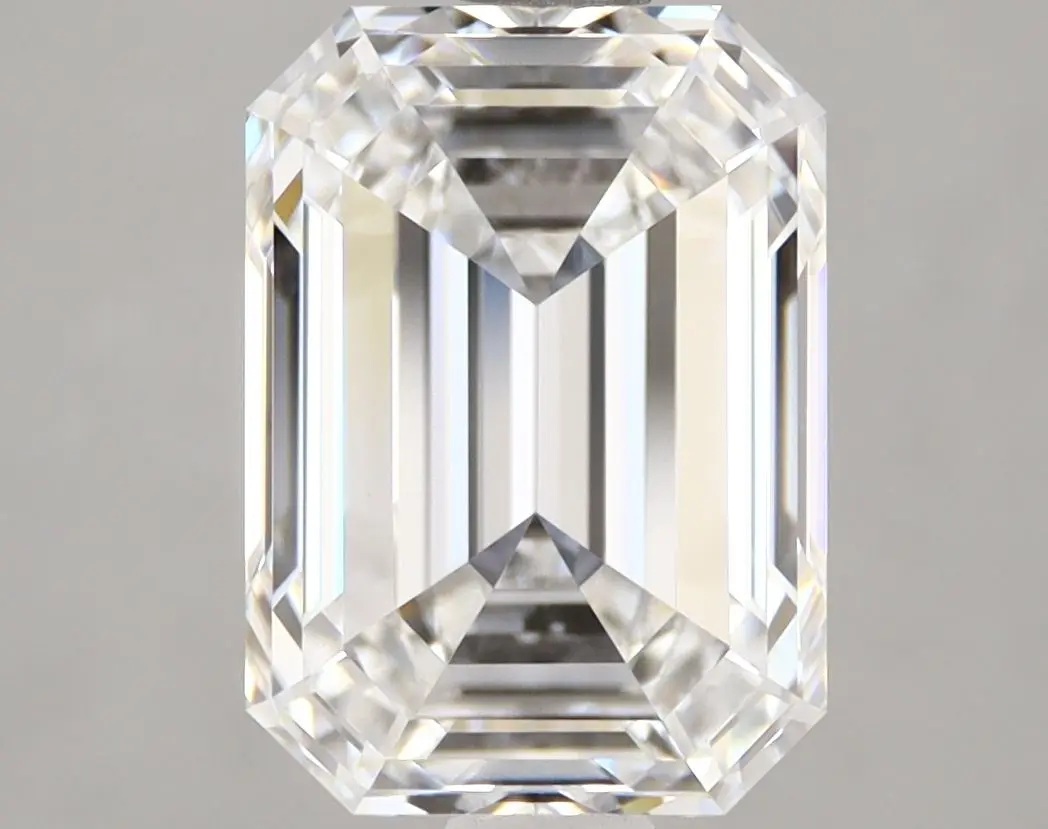 3.2 Carat Natural Emerald Diamond