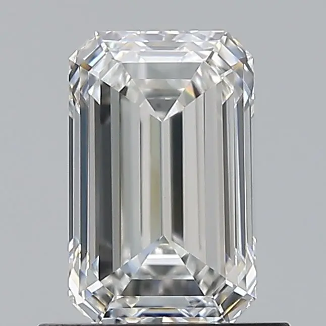 0.9 Carat Natural Emerald Diamond