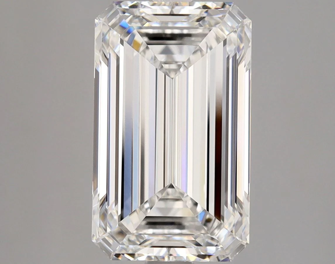 3.01 Carat Natural Emerald Diamond