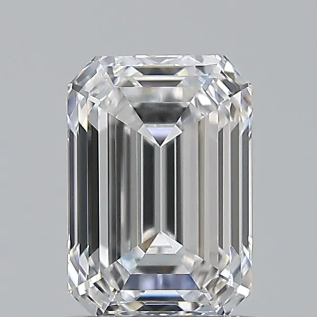 0.9 Carat Natural Emerald Diamond