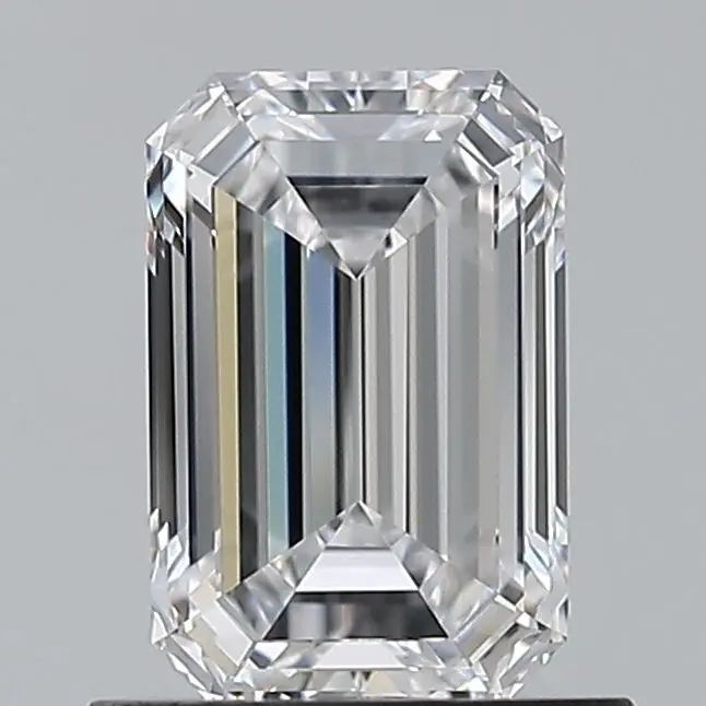 0.9 Carat Natural Emerald Diamond