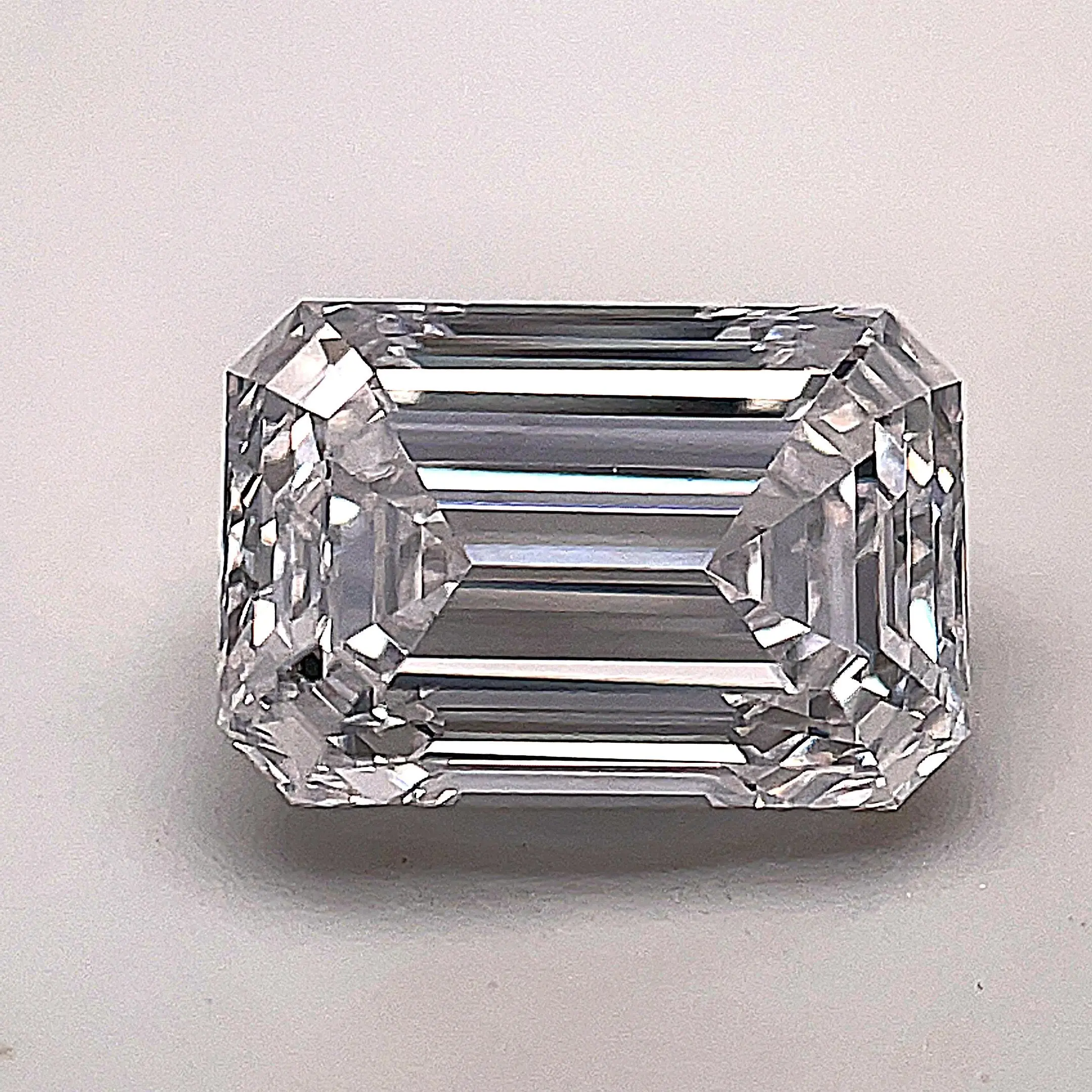 1.57 Carat Natural Emerald Diamond