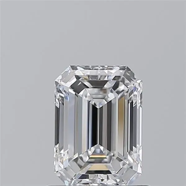 0.9 Carat Natural Emerald Diamond