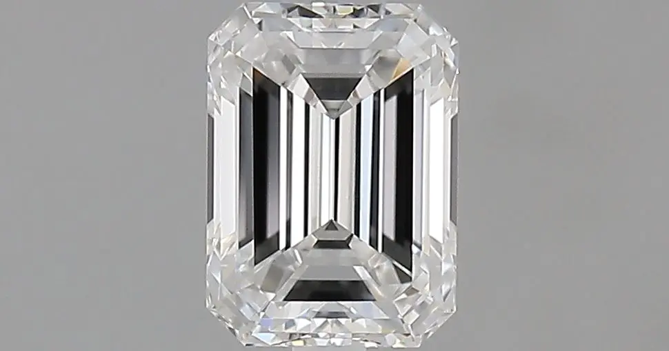 0.9 Carat Natural Emerald Diamond