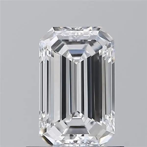 0.9 Carat Natural Emerald Diamond