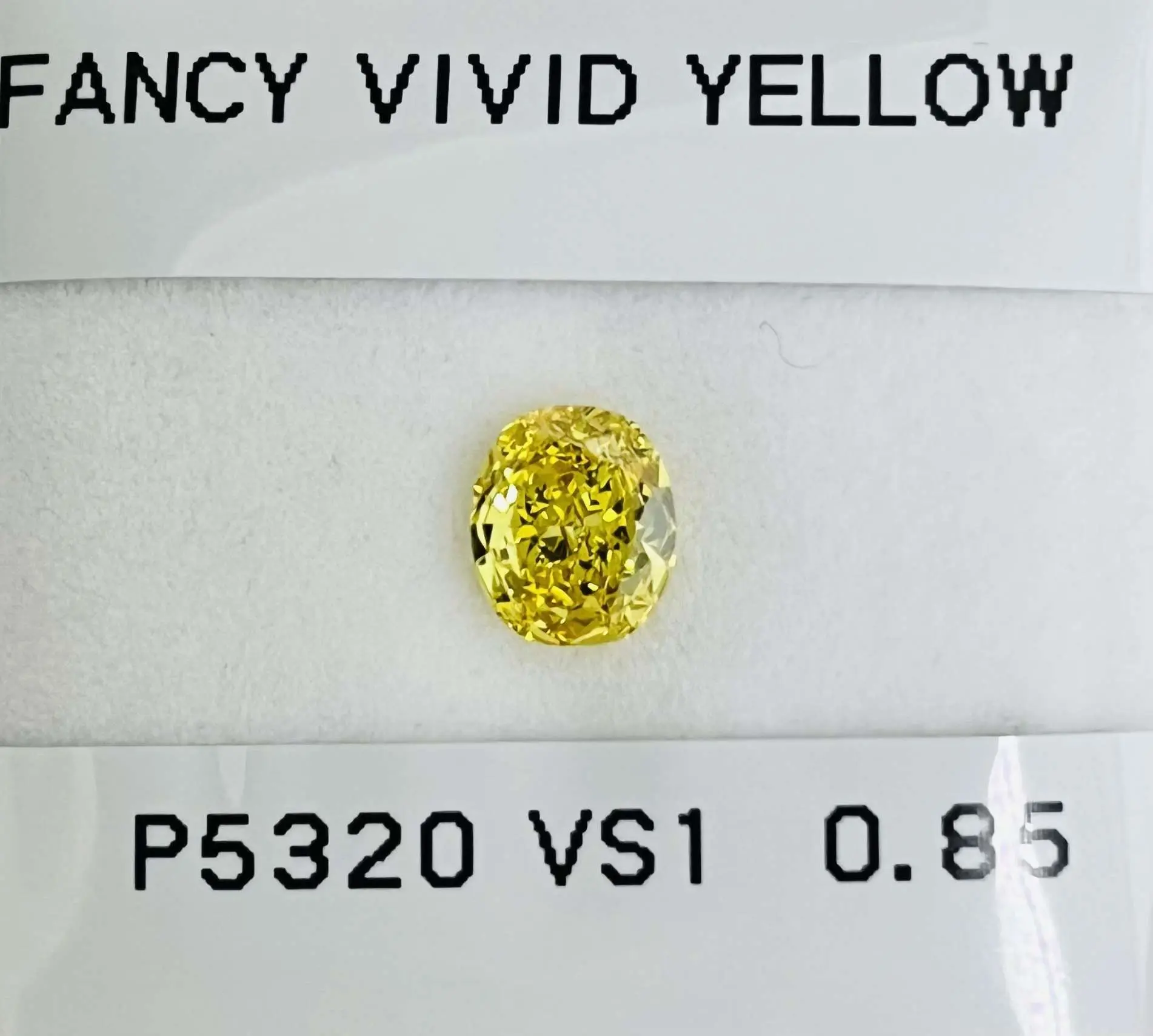 0.85 Carat Natural Oval Diamond