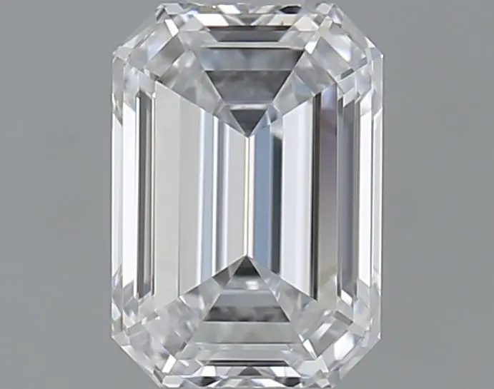 0.9 Carat Natural Emerald Diamond