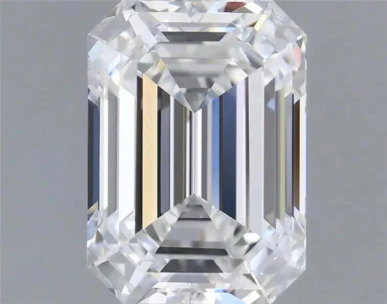 1 Carat Natural Emerald Diamond