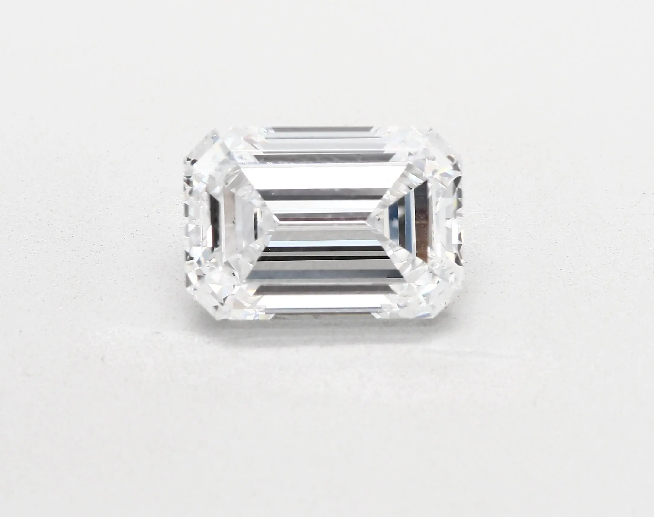 3.51 Carat Natural Emerald Diamond