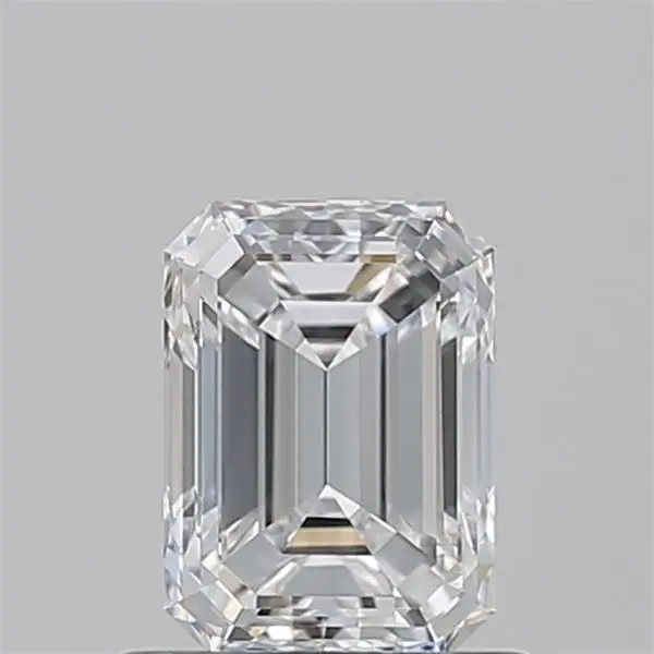 0.9 Carat Natural Emerald Diamond